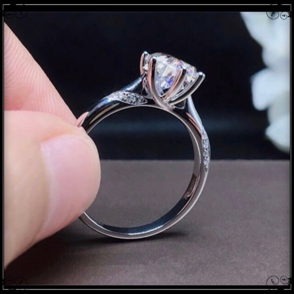 NEW 925 STERLING SIMULATED DIAMOND ROUND SOLITAIRE ENGAGEMENT WEDDING RING - Picture 4 of 6